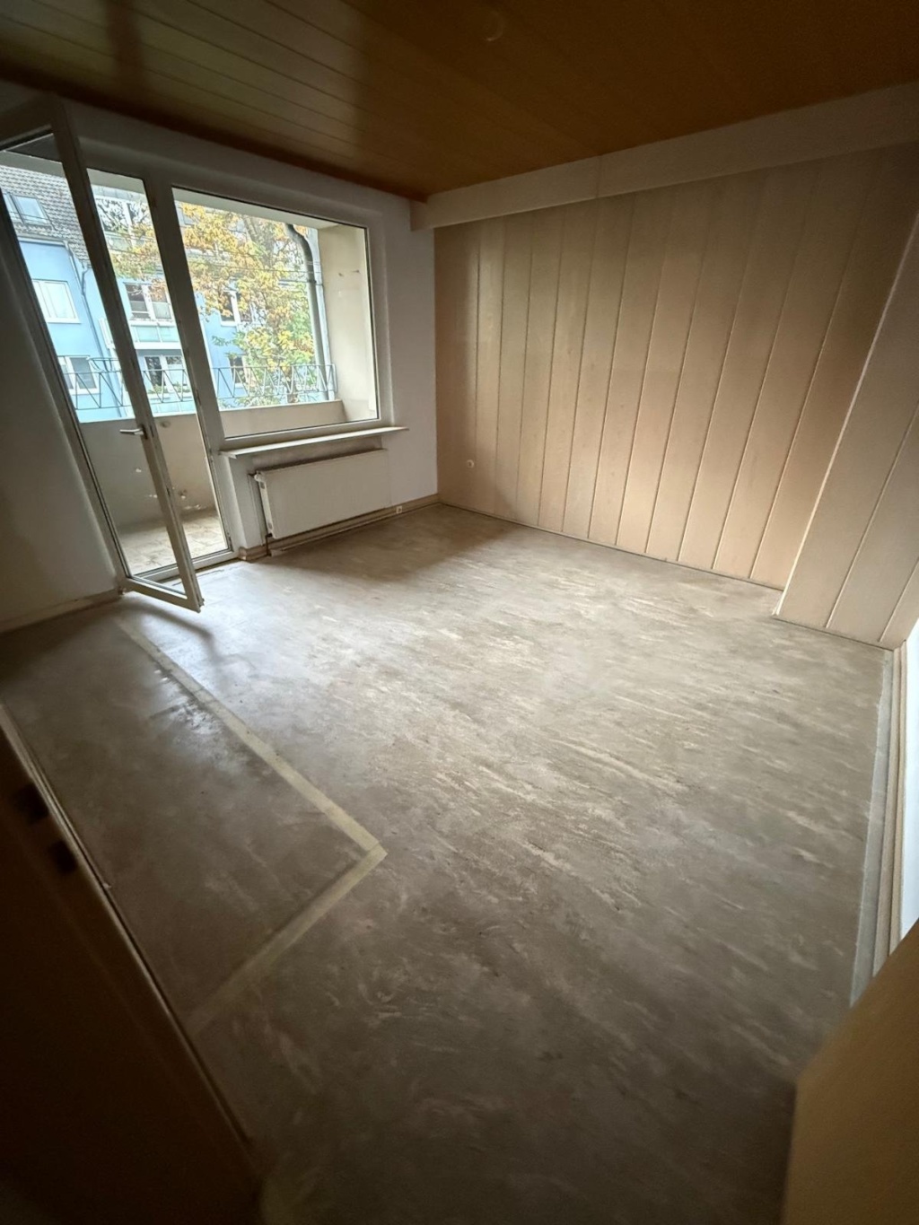 4 Zimmer-Whg, hell, zentral Nähe S/U-Bahn Stadthaus mit Balkon für eine 3 er WG prima geeignet – 44139 Dortmund Innenstadt – Vorschaubild 2