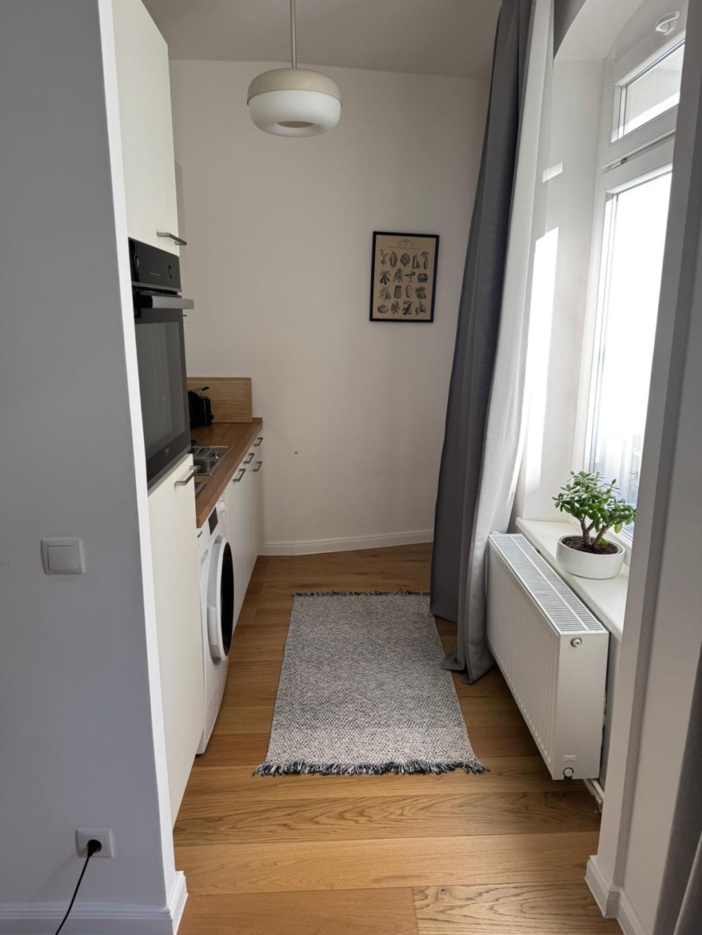 Voll möbliertes 1-Zimmer-Apartment mit Einbauküche in Berlin-Oberschöneweide – Edisonstraße 45, 12459 Berlin Schöneweide – Vorschaubild 2