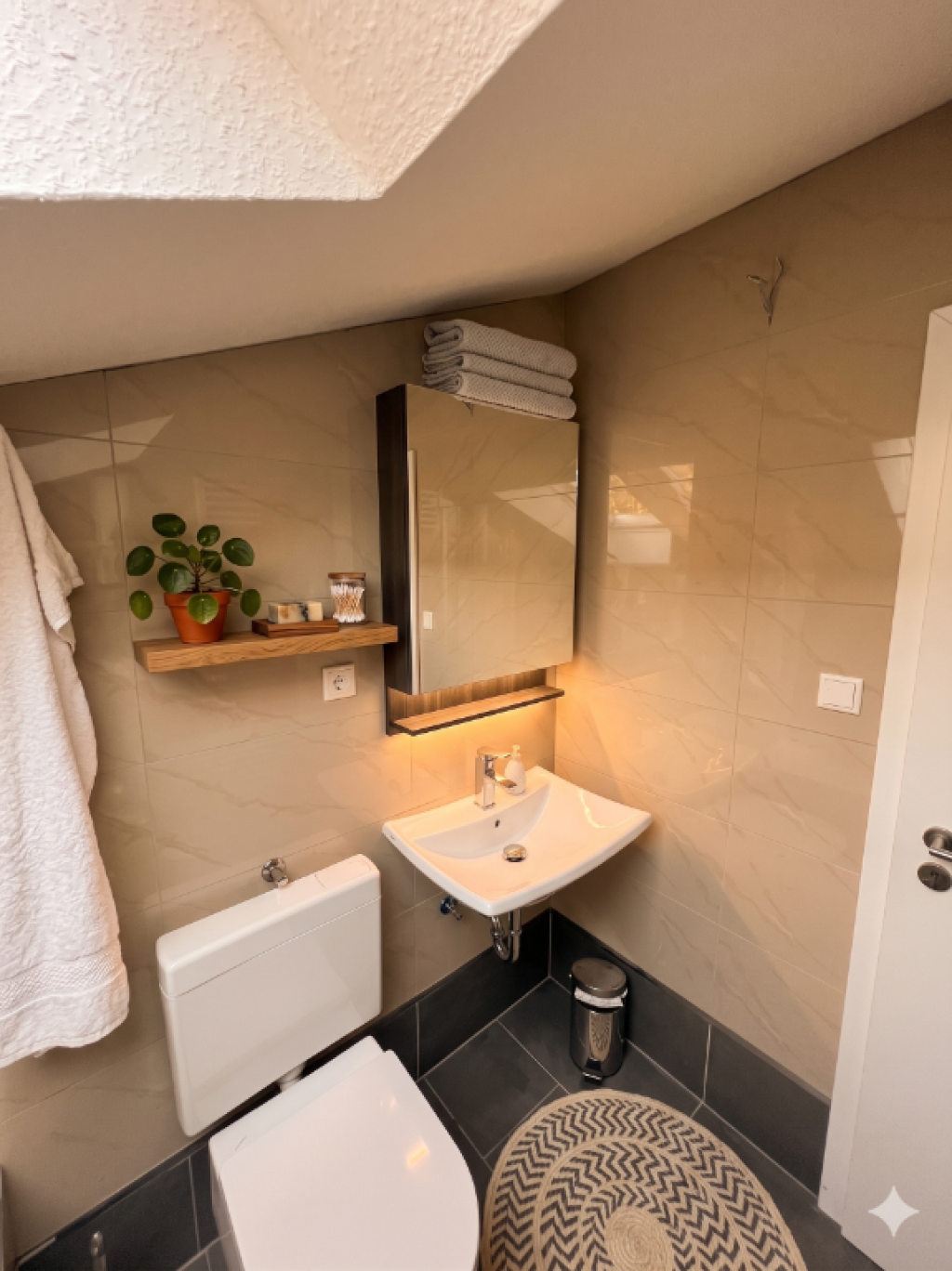 WG-Zimmer Innenstadt E7  23 - Bild 4