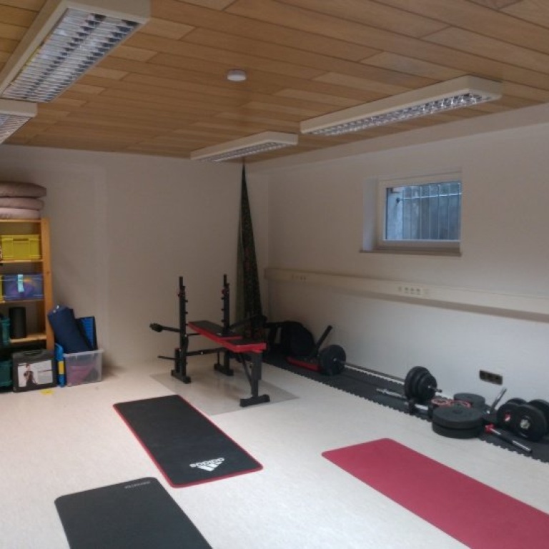 WG-Zimmer Wohlmuthshüll Bühler Straße 7 - Gym
