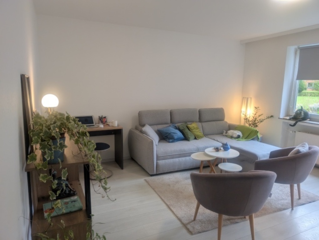 Helle, geräumige & voll möblierte 2-Zimmer-Wohnung in Bothfeld