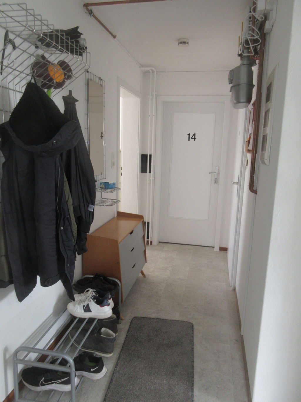 WG-Zimmer Untertürkheim Wallmerstraße 50 - Flur unten
