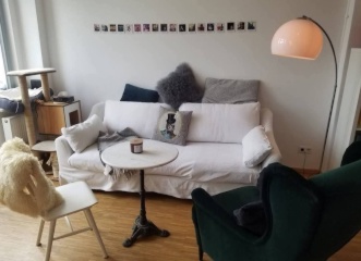 Schöne Altbauwohnung mit Balkon in Kreuzberg ab August — photo 1