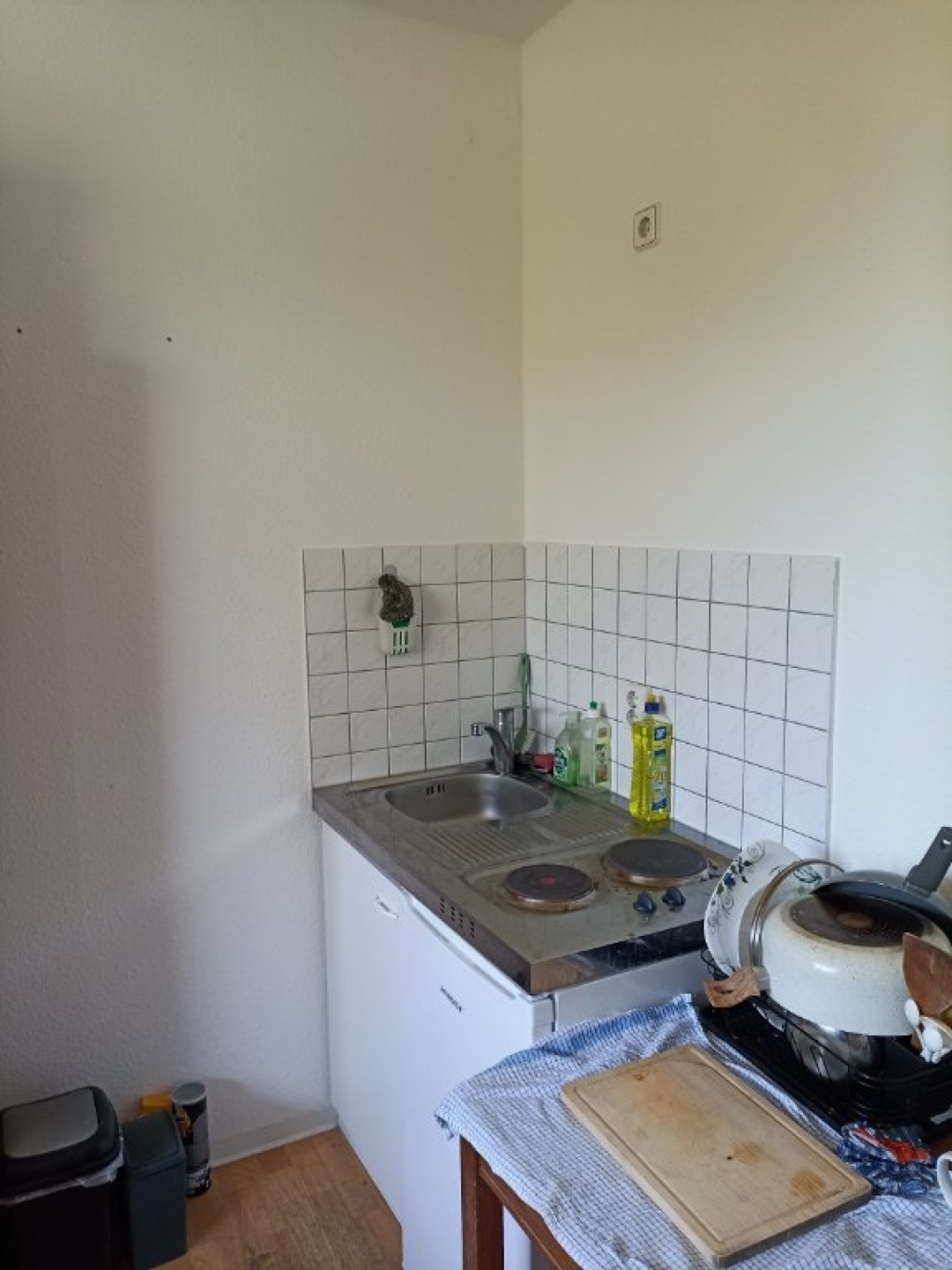 1 room Studio apartment with balcony for 1.5 month. – Aralienstraße, 6122 Halle (Saale) Hallesalle – Vorschaubild 2