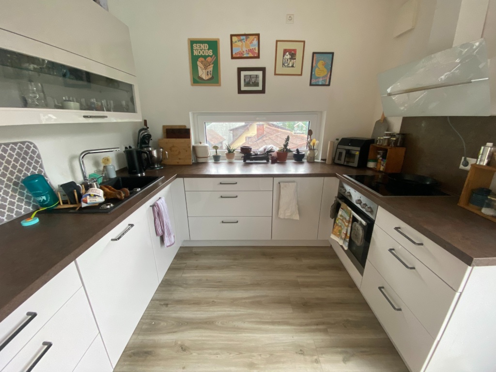 Heidelberg-Ziegelhausen 3 Zimmer Wohnung, Schönes Ausblick (1550 Warm, inklusive Strom und WLAN, 01.10-01.12) – Peterstaler Str. 124, 69118 Heidelberg Ziegelhausen – Vorschaubild 6