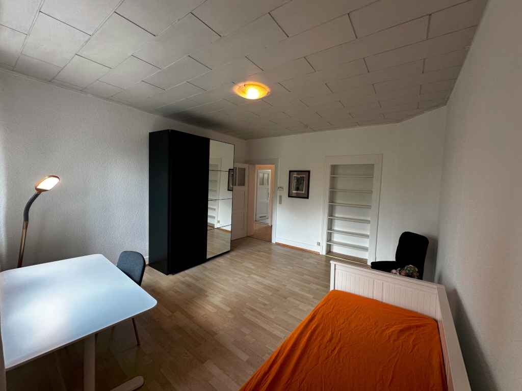 Habitación en WG Preungesheim Homburger Landstraße 90A - Zimmer I