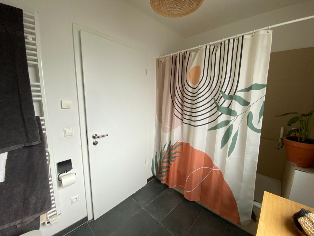 Heidelberg-Ziegelhausen 3 Zimmer Wohnung, Schönes Ausblick (1550 Warm, inklusive Strom und WLAN, 01.10-01.12) – Peterstaler Str. 124, 69118 Heidelberg Ziegelhausen – Vorschaubild 12