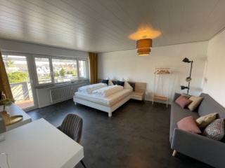 Ad image: Schönes möbielirtes WG Zimmer zu vermieten