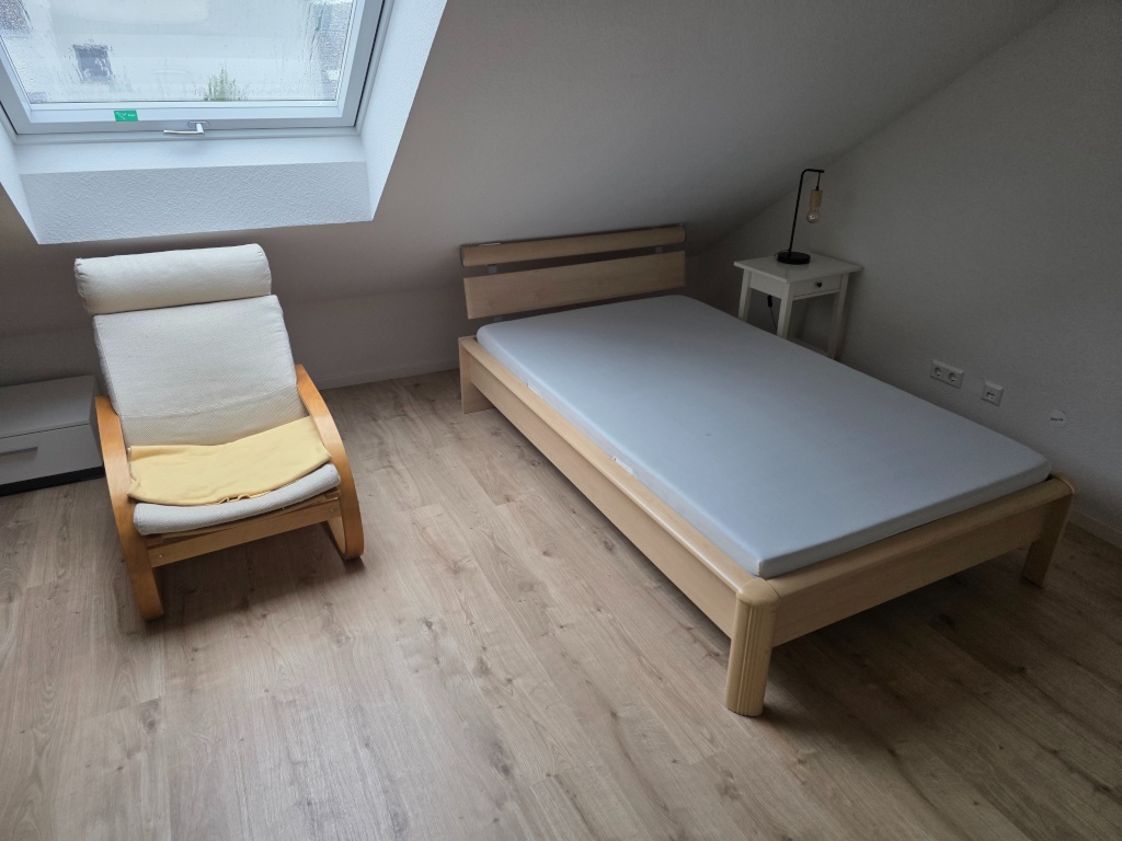 WG-Zimmer Malmsheim Oberbrunnenstr. - Zimmer möbliert