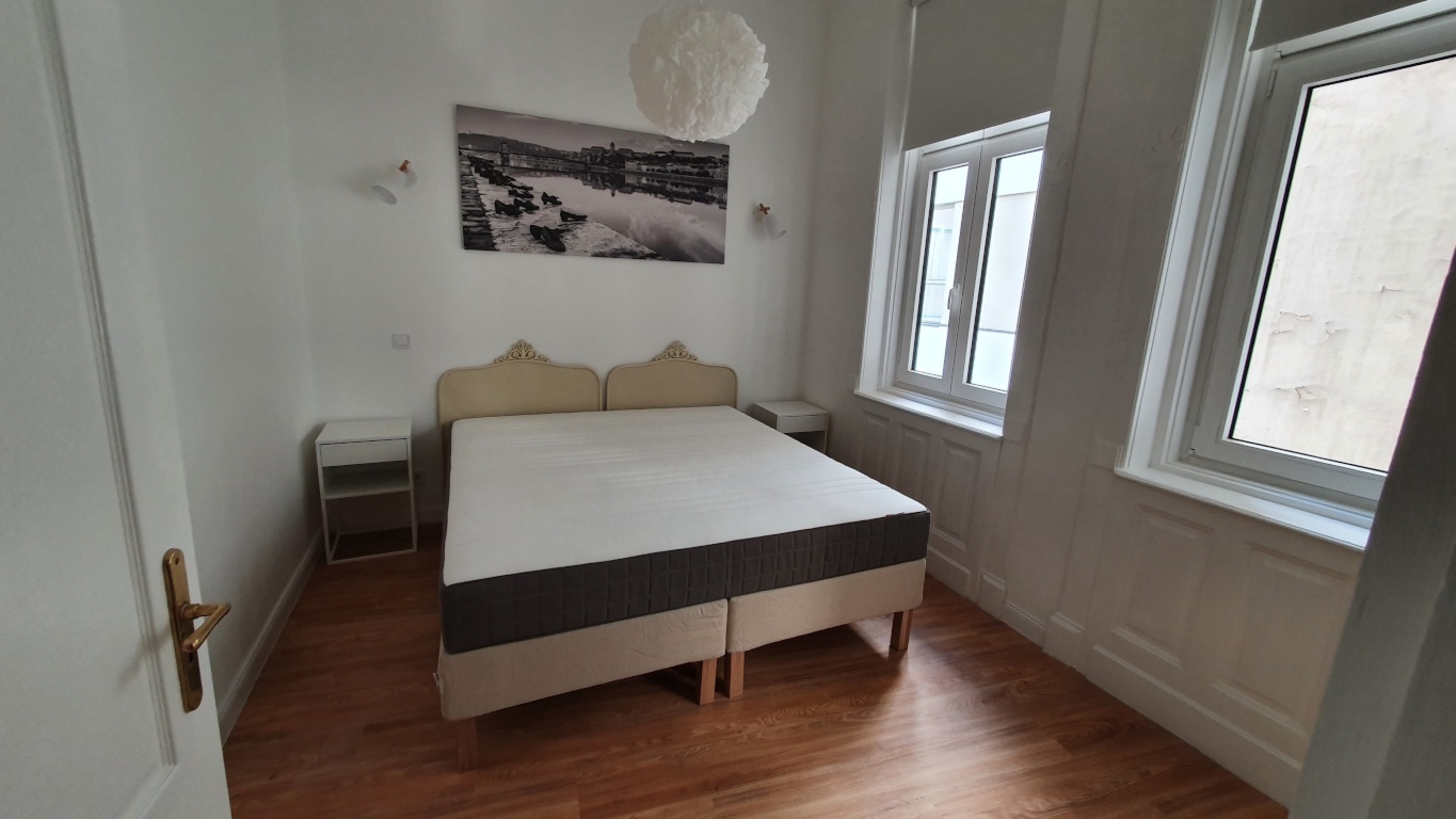 Flat Innenstadt Fővám tér 4 - picture 9