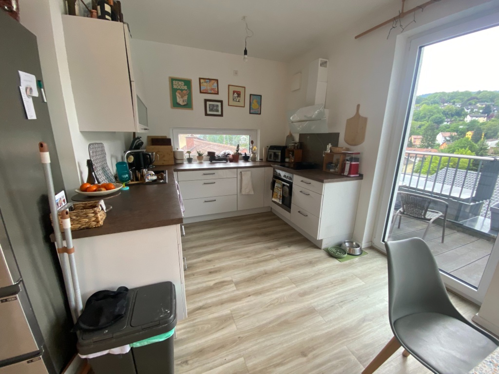 Heidelberg-Ziegelhausen 3 Zimmer Wohnung, Schönes Ausblick (1550 Warm, inklusive Strom und WLAN, 01.10-01.12) – Peterstaler Str. 124, 69118 Heidelberg Ziegelhausen – Vorschaubild 5