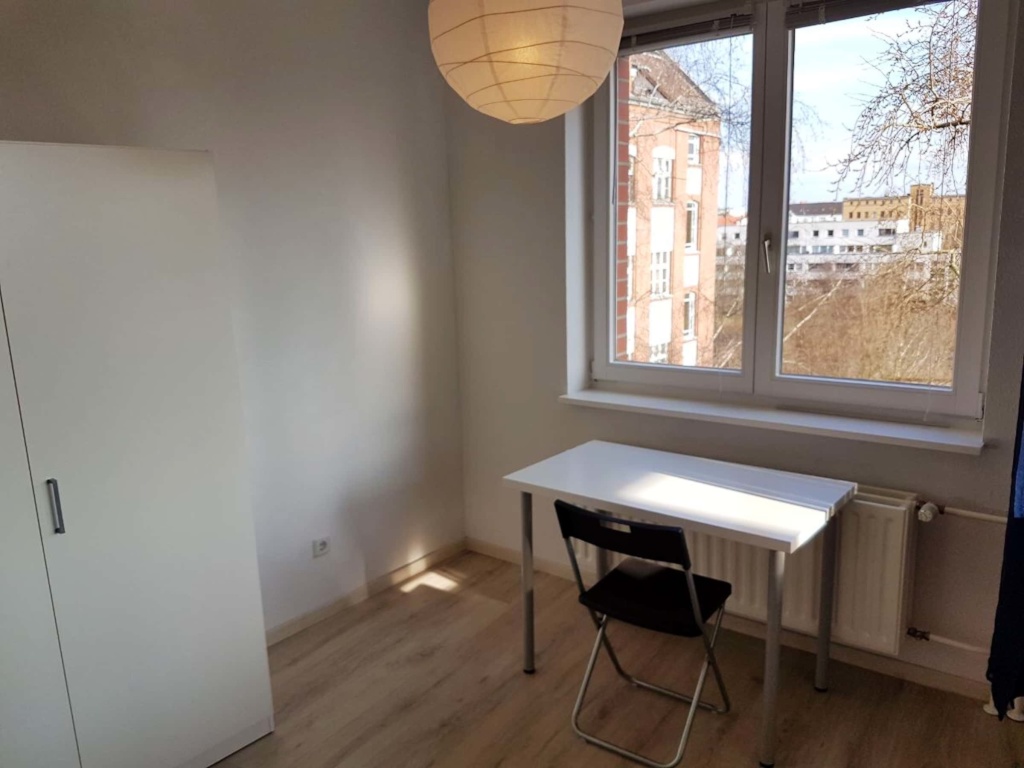Flatshare Berlin Koloniestraße - Roomlessrent.com