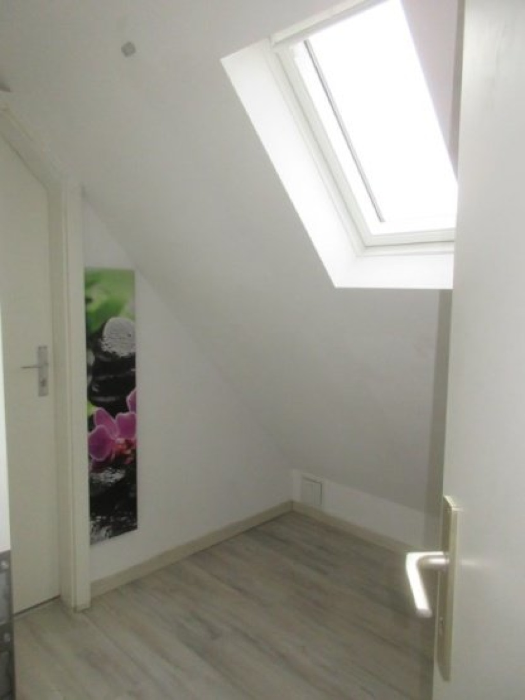 WG-Zimmer Untertürkheim Wallmerstraße 50 - Flur oben