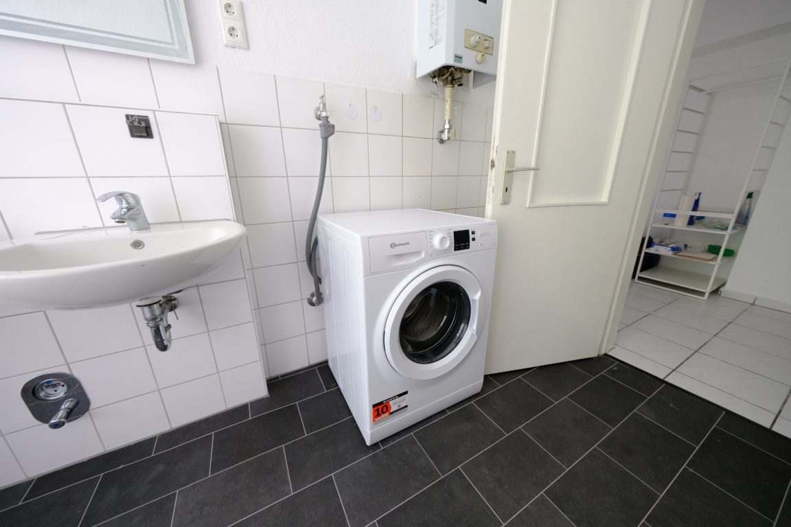 Modern and Fully Furnished 4-Person Shared Apartment (4 Rooms) with Terrace and Built-in Kitchen in Frankenberger Viertel – Brabantstraße 8, 52070 Aachen Aachen – Vorschaubild 17