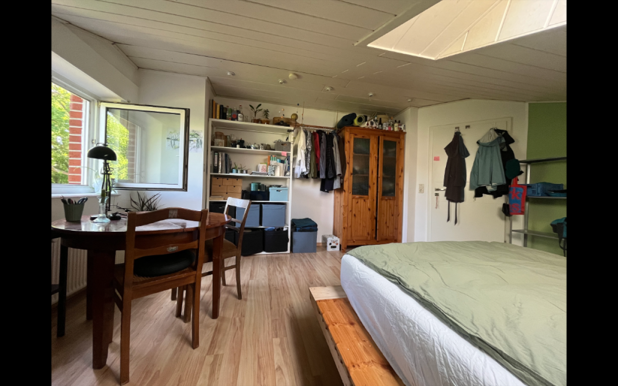WG-Zimmer Aaseestadt Boeselagerstraße - Zimmer :)