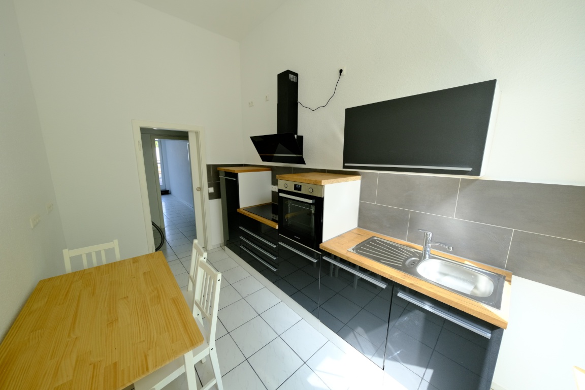 Modern and Fully Furnished 4-Person Shared Apartment (4 Rooms) with Terrace and Built-in Kitchen in Frankenberger Viertel – Brabantstraße 8, 52070 Aachen Aachen – Vorschaubild 5