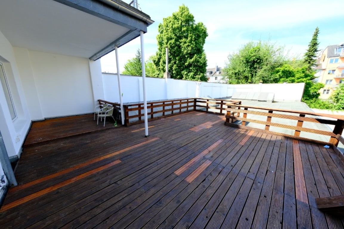 Modern and Fully Furnished 4-Person Shared Apartment (4 Rooms) with Terrace and Built-in Kitchen in Frankenberger Viertel – Brabantstraße 8, 52070 Aachen Aachen – Vorschaubild 2