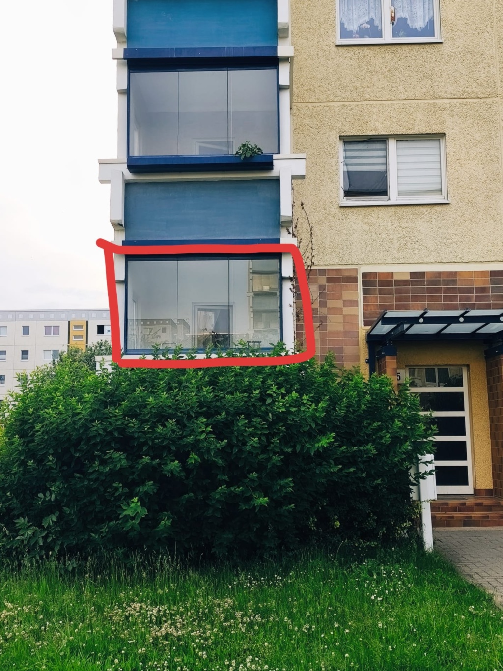 Möblierte 37 m2 Wohnung mit Balkon für Zwischenmiete Feb26-Apr26 (15.02.27-15.04.27) – Zur Kirschblüte, 18147 Rostock Rostock – Vorschaubild 2