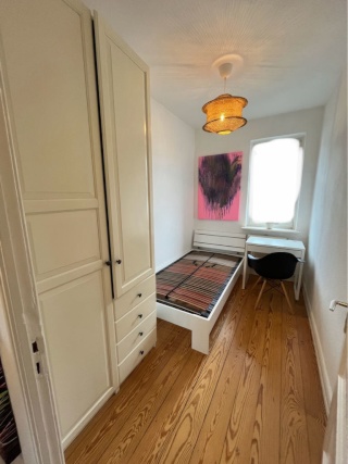 Anzeigenbild: Vollmöbiliertes Zimmer, Winterhuder Markt ab 15.07.26-15.09.26