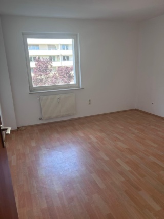 Imagen del anuncio: Spacious Room in a 3-Person Shared Flat Close to Siemens Campus & FAU Technical Faculty