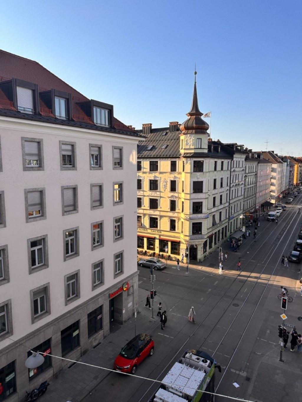 1.11.: Schellingsalon/Maxvorstadt: möblierte 1-Zi.-Whg mit TG-Platz und höhenverstellbarem Schreibtisch – 80333 München Maxvorstadt – Vorschaubild 10