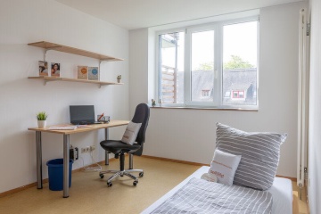 Anzeigenbild: Untermieter/in für WG-Zimmer gesucht – 5.8. bis 10.10.2026