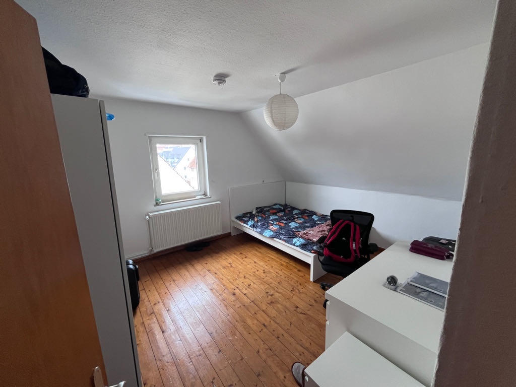 WG-Zimmer Nordend Ahornweg - Bild 1