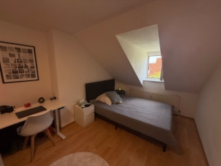 Anzeigenbild: Newly renovated & furnished WG rooms - ideal for Studis & professionals!