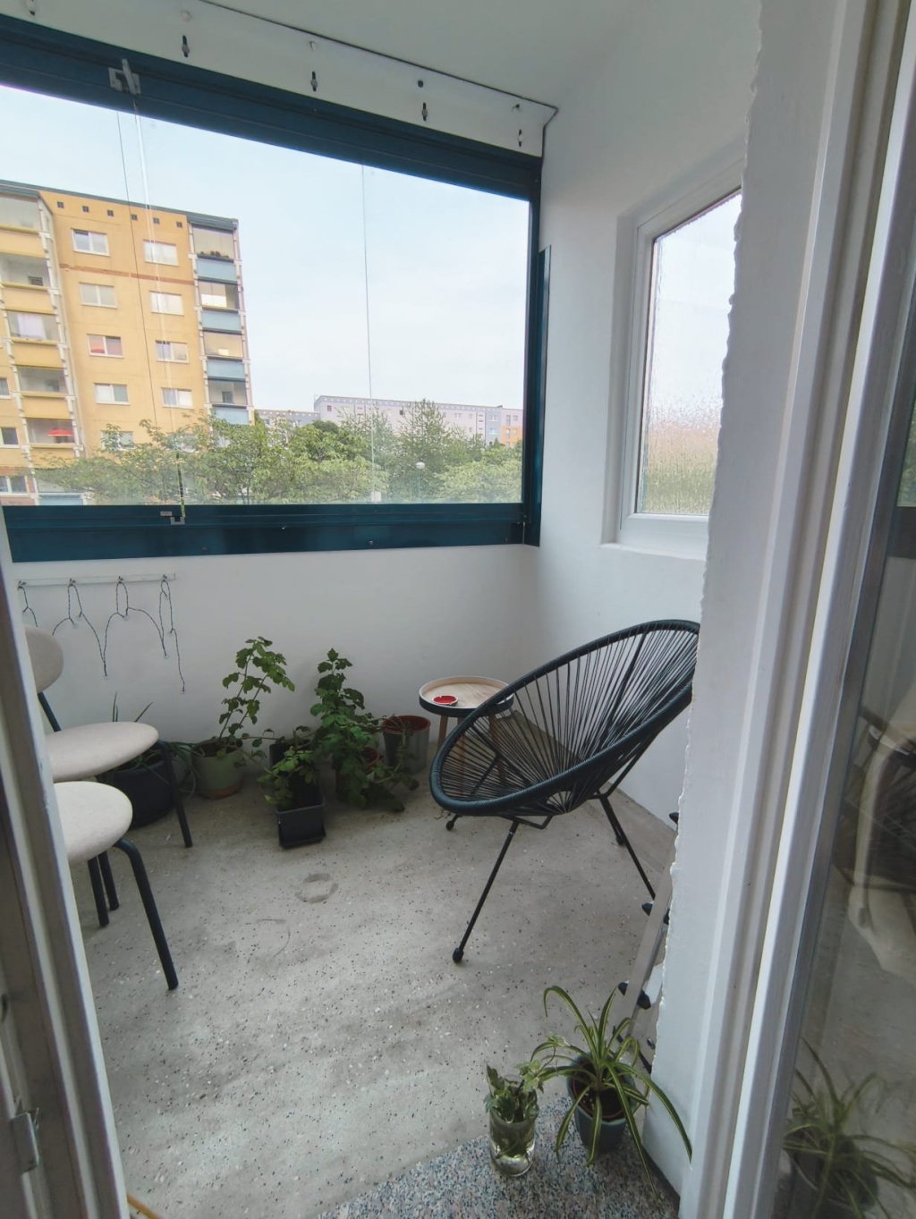 Möblierte 37 m2 Wohnung mit Balkon für Zwischenmiete Feb26-Apr26 (15.02.27-15.04.27) – Zur Kirschblüte, 18147 Rostock Rostock – Vorschaubild 3