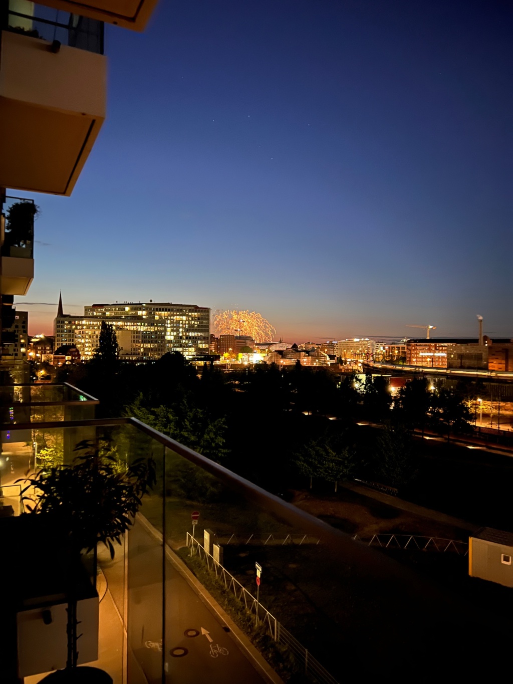 Helle 2-Zimmer-Wohnung mit Parkblick in der Hafencity (befristet Dezember 26 - Juli 27) – Am Lohsepark 20, 20457 Hamburg HafenCity – Vorschaubild 10