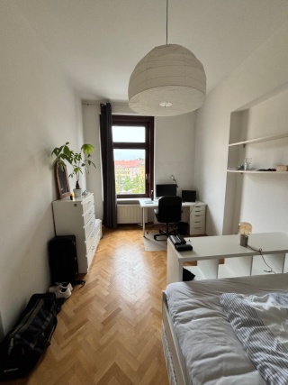 Anzeigenbild: Helles WG Zimmer am Kaiser Josef Platz