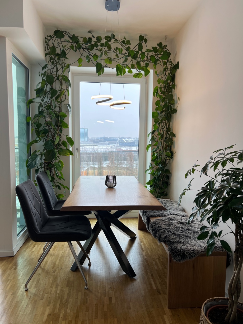 Helle 2-Zimmer-Wohnung mit Parkblick in der Hafencity (befristet Dezember 26 - Juli 27) – Am Lohsepark 20, 20457 Hamburg HafenCity – Vorschaubild 4