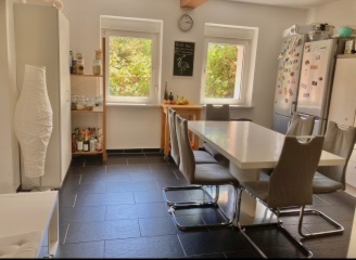 Imagen del anuncio: WG mit großer Dachterrasse
