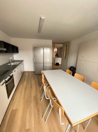 Ad image: Möbliertes WG-Zimmer in KA-Oststadt für Pauschalmiete - 2024 modernisiert!