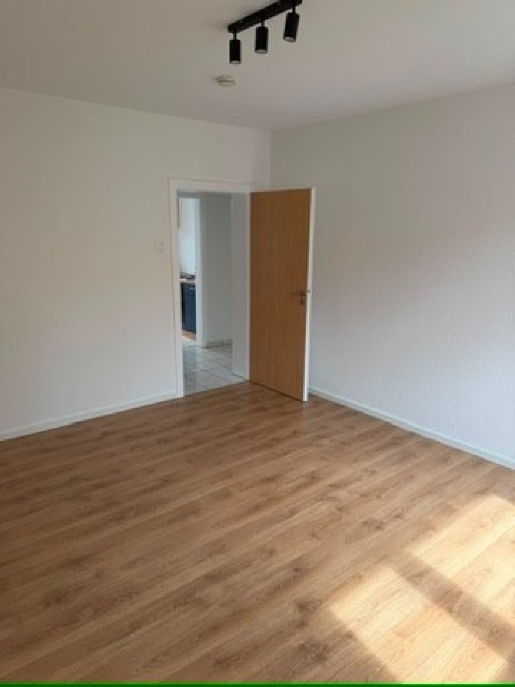 Studenten WG mit EBK! Provisionsfre ! Frisch renoviert. – Natruper Straße 214, 49090 Osnabrück Hafen – Vorschaubild 4