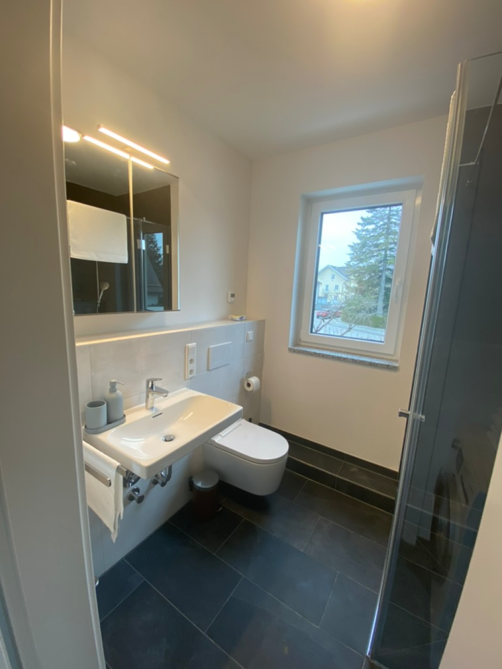 WG-Zimmer Ramersdorf-Perlach Ottobrunnerstr. 102 - Bathroom 1st floor