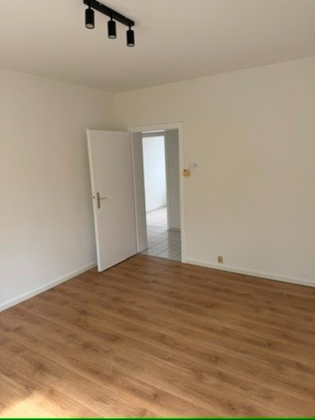 Studenten WG mit EBK! Provisionsfre ! Frisch renoviert. – Natruper Straße 214, 49090 Osnabrück Hafen – Vorschaubild 7
