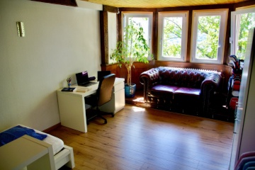 Anzeigenbild: WG-Zimmer in freistehender Villa, Tübingen-Österberg – ruhig & zentral