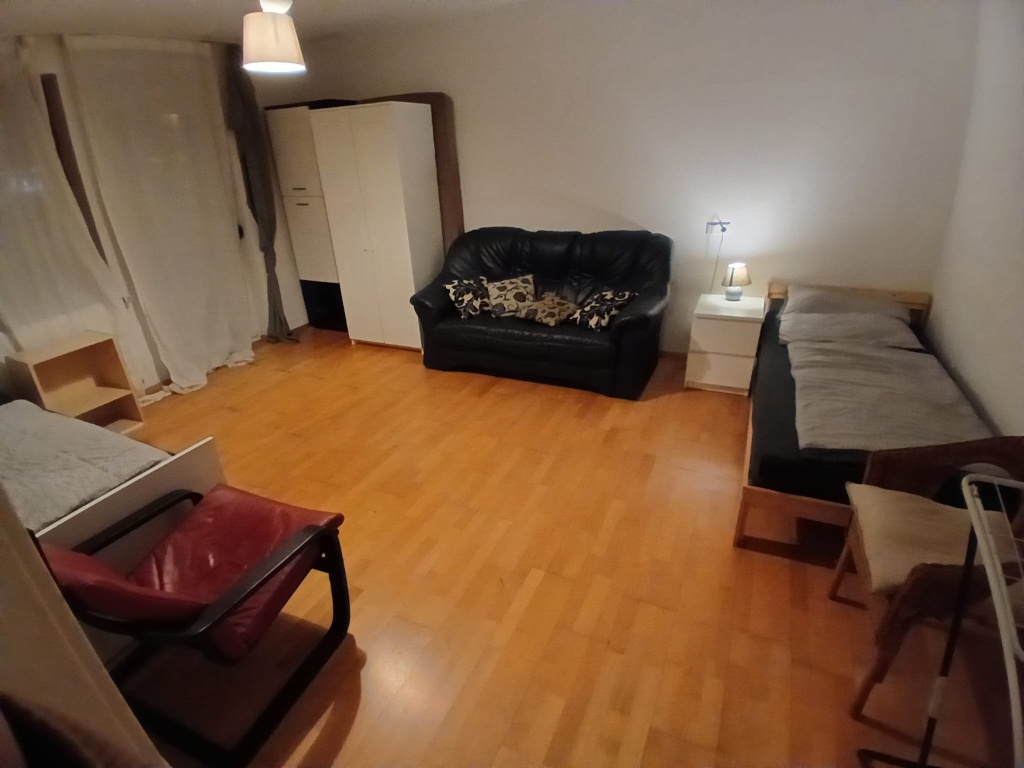 STUDENTEN WG - Attraktive 4-Zimmer-Wohnung im 2. Obergeschoss mit Balkon – Badstr. 40, 70372 Stuttgart Bad Cannstatt – Vorschaubild 4