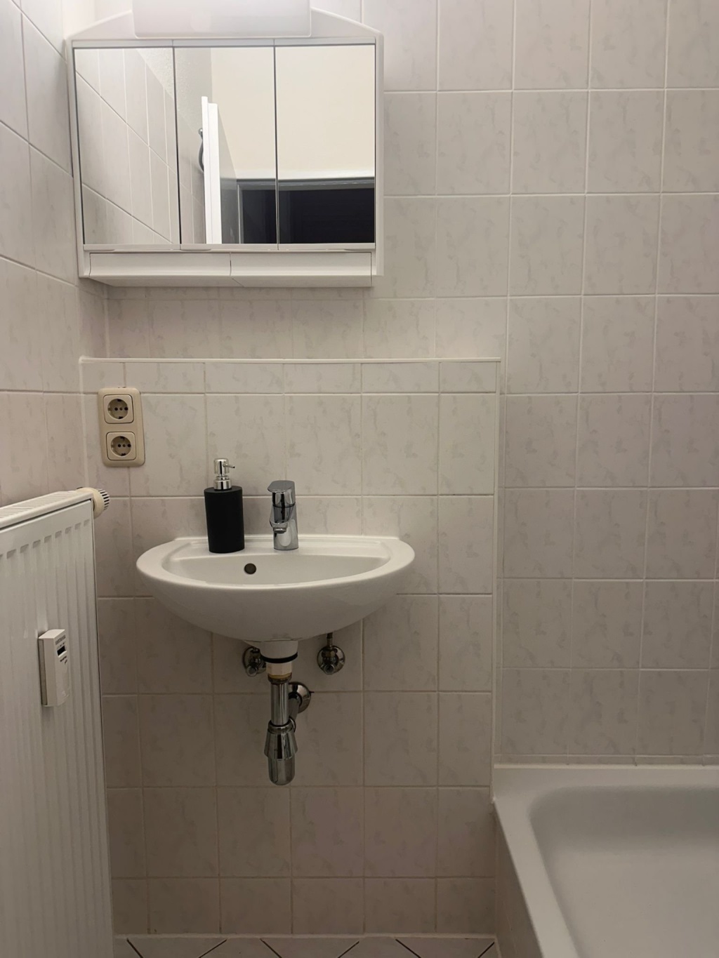 Furnished Studio Apartment Near Nollendorfplatz – Available Until March 31, 2027 – Else-Lasker-Schüler-Str. 16, 10783 Berlin Schöneberg – Vorschaubild 9