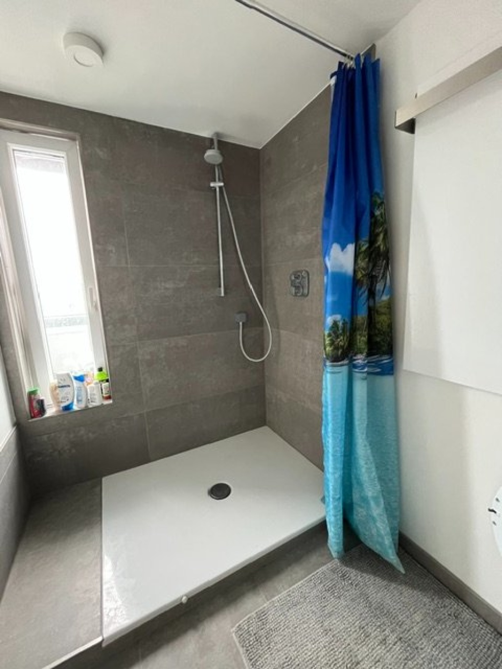 2 Zimmer Wohnung, möbliert, DG mit Terasse – Röckenwiesenstr. 26, 70197 Stuttgart West – Vorschaubild 5