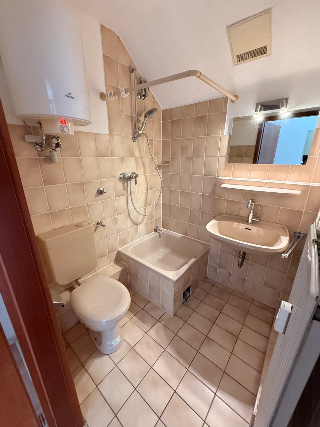 2-Zimmer-Apartment in Top-Lage – Vierzigmannstraße 30, 91054 Erlangen Innenstadt – Vorschaubild 5