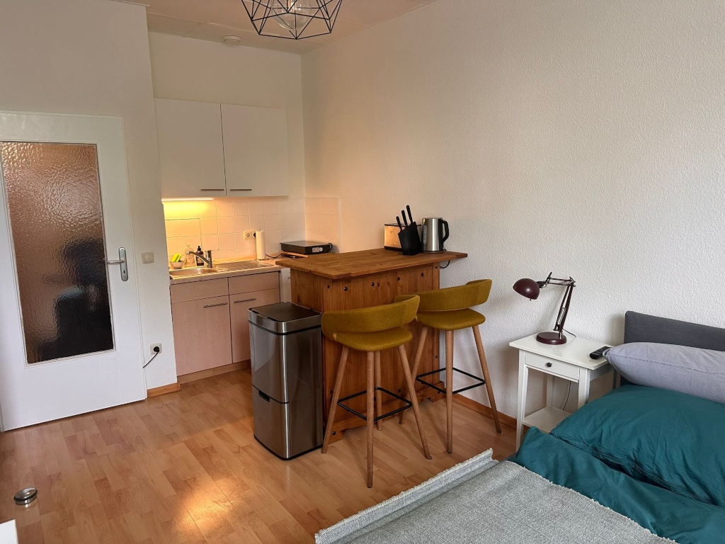 Furnished Studio Apartment Near Nollendorfplatz – Available Until March 31, 2027 – Else-Lasker-Schüler-Str. 16, 10783 Berlin Schöneberg – Vorschaubild 3