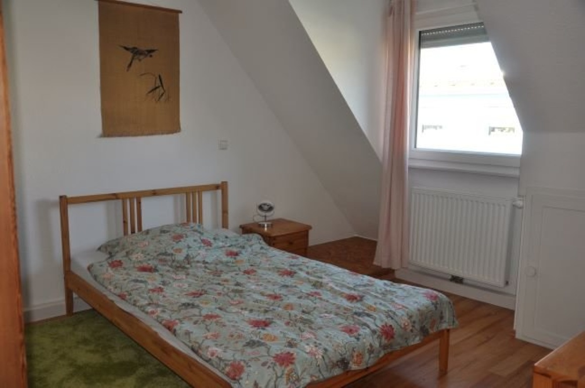 Möblierte Wohnung (2 ZKB) – Ruhrstraße, 70374 Stuttgart Bad Cannstatt – Vorschaubild 2