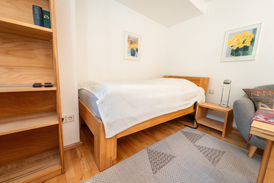 Möblierte 1-Zimmerwohnung in Stuttgart-Vaihingen ab 1 Monat – Freibadstraße 0, 70563 Stuttgart Vaihingen – Vorschaubild 5