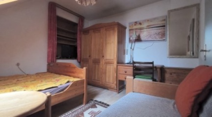 Anzeigenbild: Möbliertes  Zimmer ( befristet zum vorübergehenden Gebrauch)