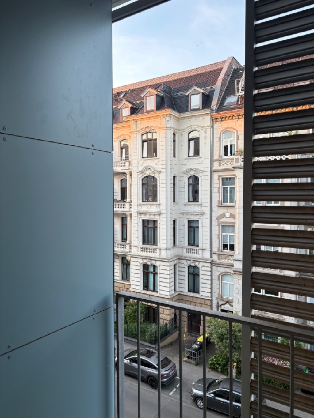Möbliertes 1-Zimmer-Apartment zur Untermiete (6 Monate) In Köln Neustadt-Süd – Dasselstraße 1, 50674 Köln Neustadt-Süd – Vorschaubild 4
