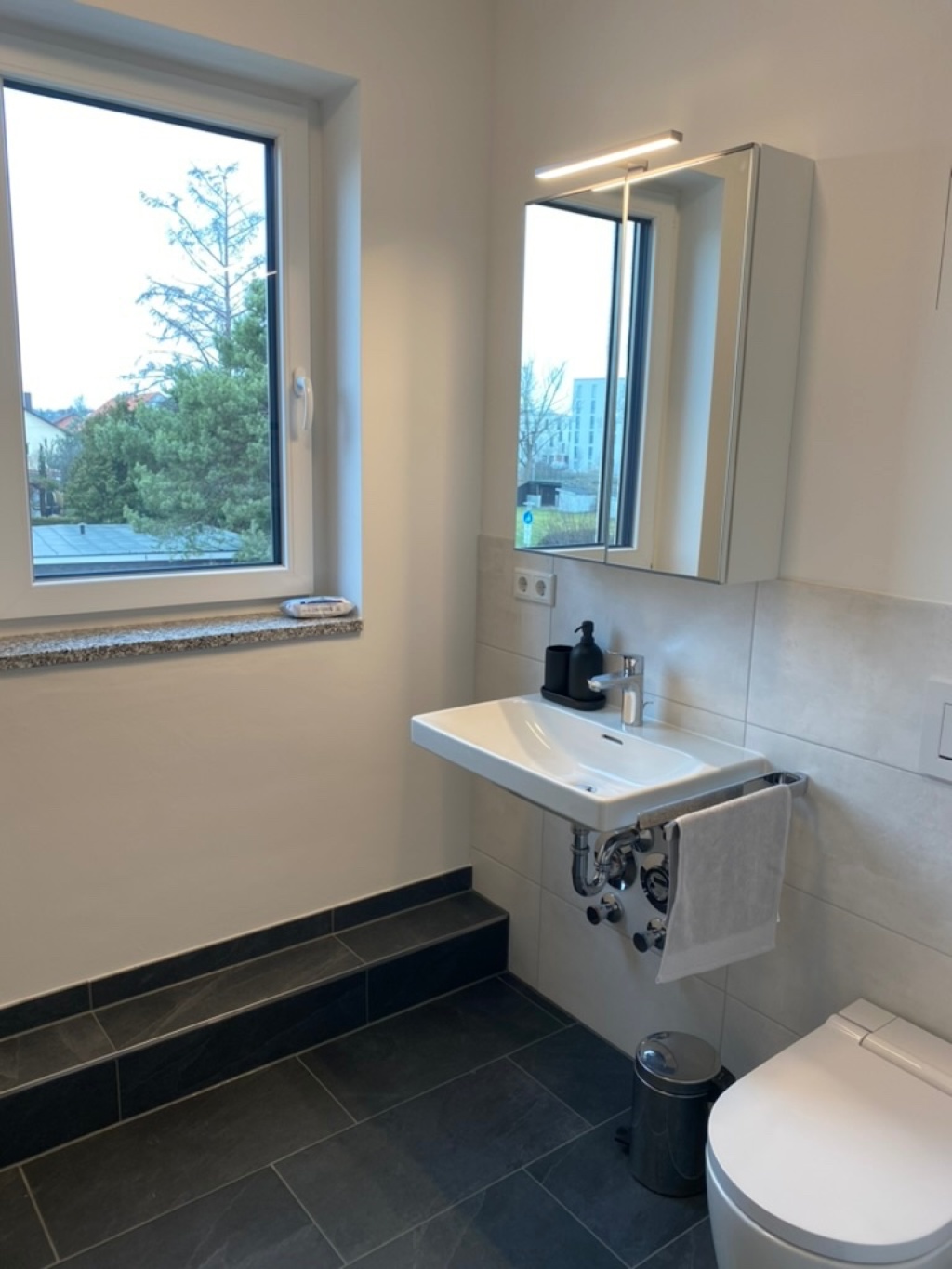 WG-Zimmer Ramersdorf-Perlach Ottobrunnerstr. 102 - Bathroom 2nd floor