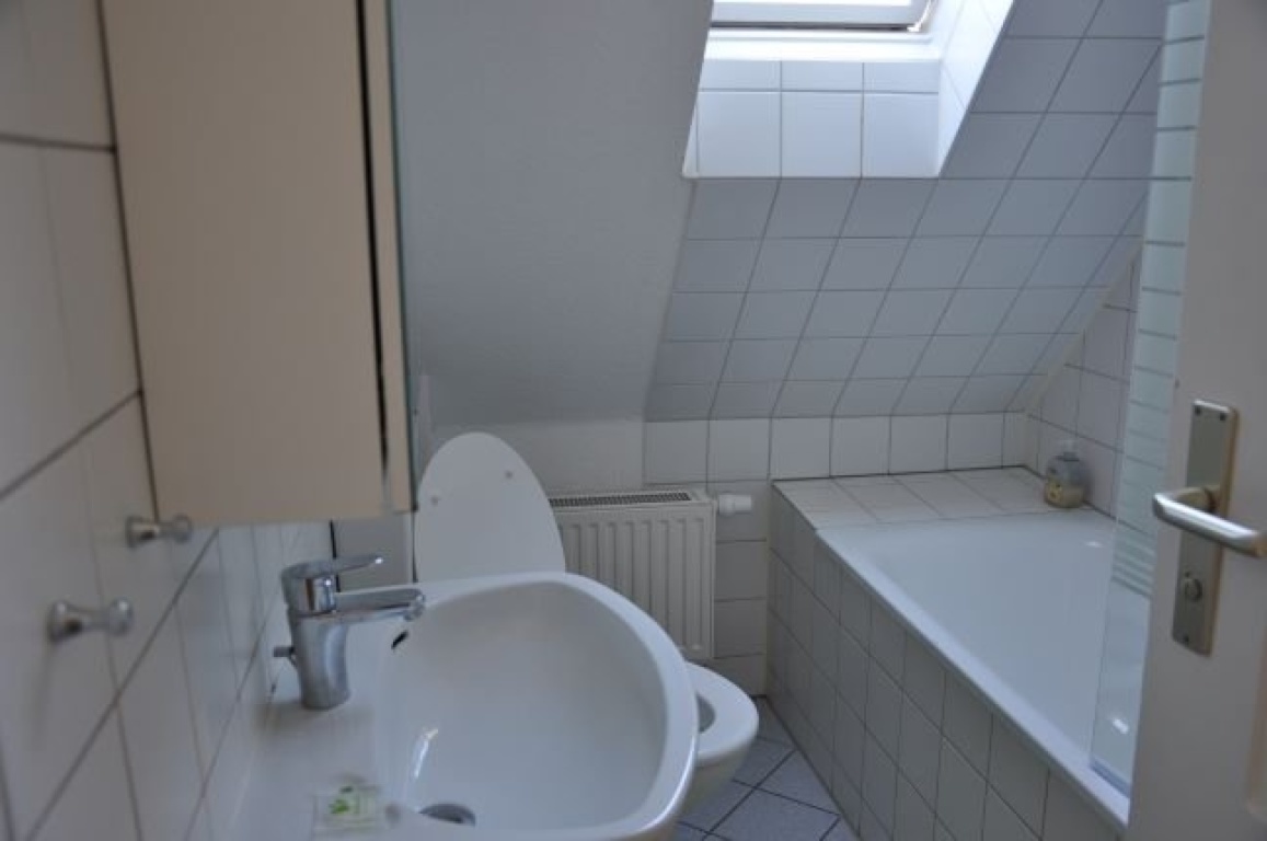 Möblierte Wohnung (2 ZKB) – Ruhrstraße, 70374 Stuttgart Bad Cannstatt – Vorschaubild 4