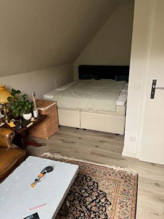 Anzeigenbild: WG-Zimmer unmöbliert in 7er WG ab 01.09.